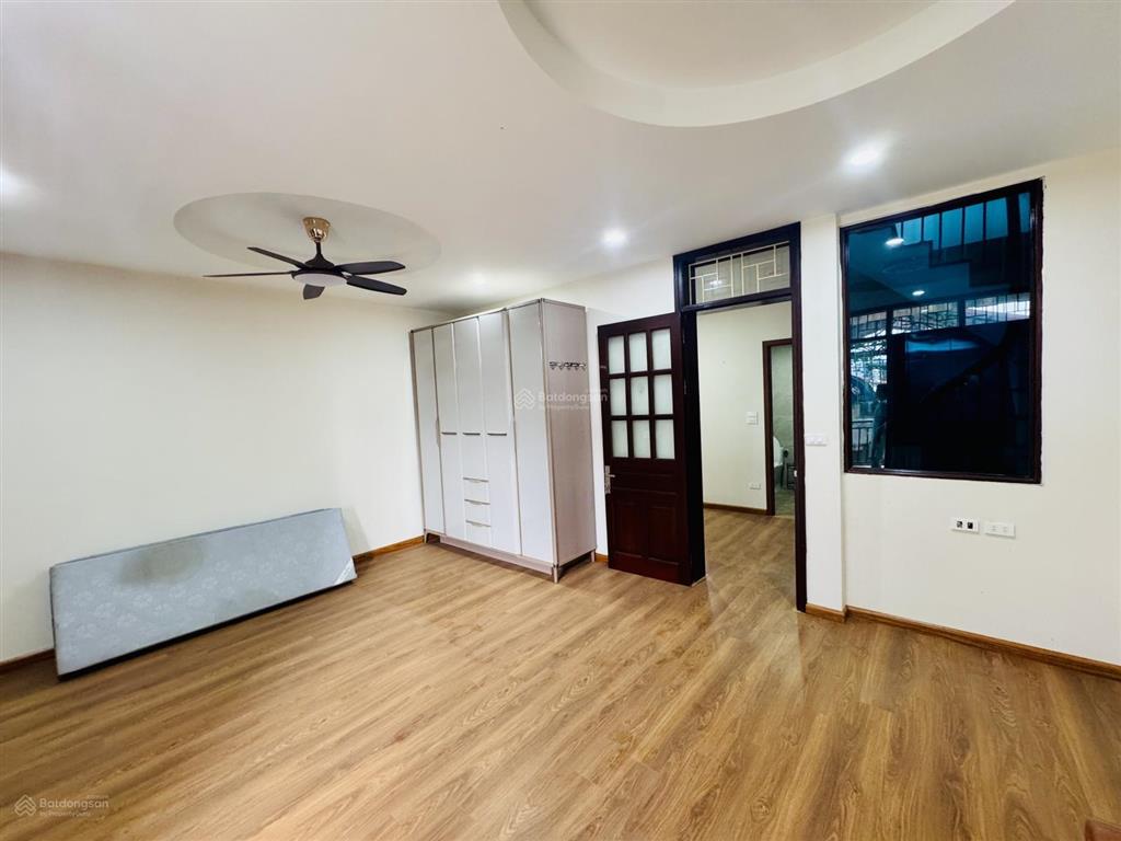 Thanh xuân 64.6m 6 tầng 24m ra mặt phố