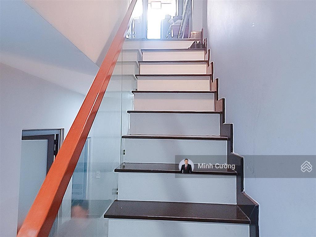 Gấp bán định cư mỹ, chính chủ bán nhà bùi đình túy, 5.3x12m, 4 tầng btct 5pn, giảm 1tỷ chỉ 7.5tỷ tl