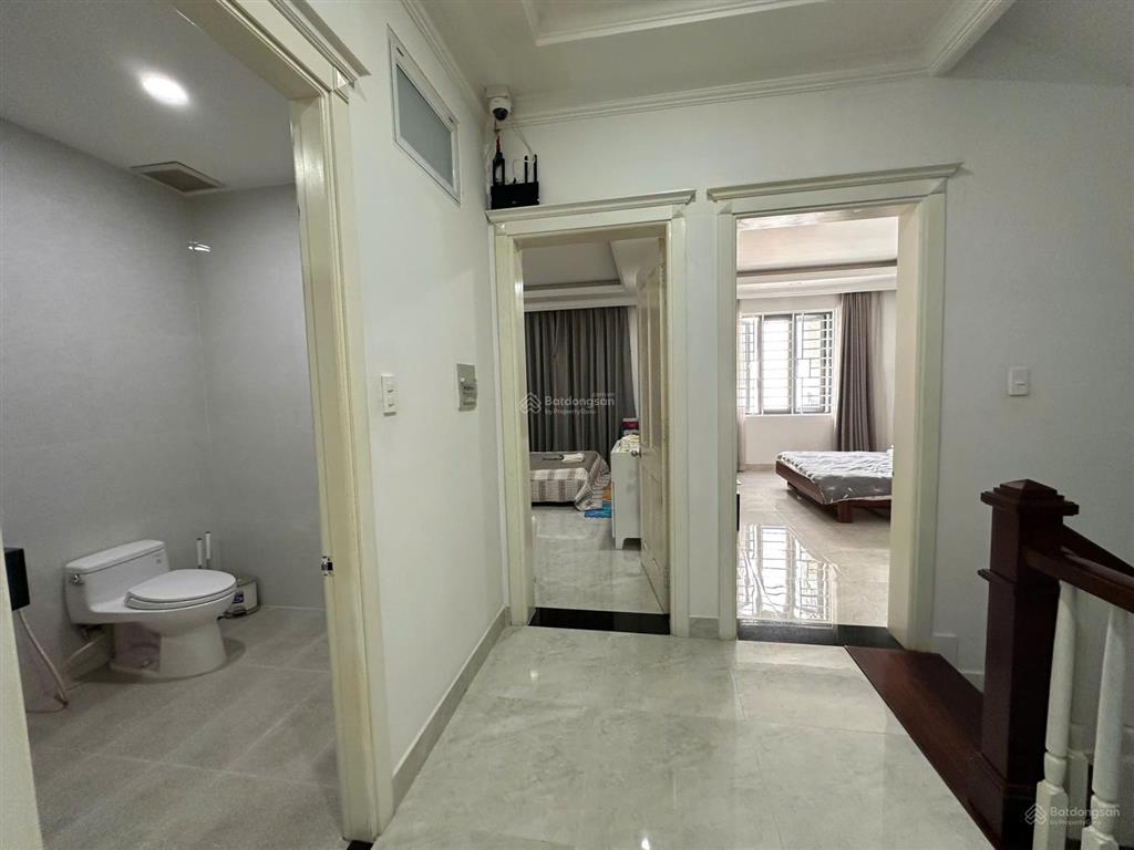 Bán nhà riêng dt 120m2, có hầm, 4 lầu. 21 tỷ, khu dân cư trung sơn, view đẹp, giá tốt
