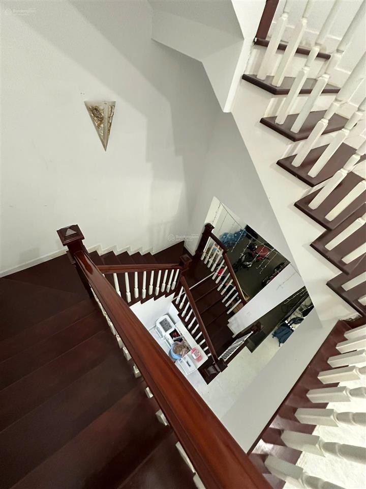 Bán nhà riêng dt 120m2, có hầm, 4 lầu. 21 tỷ, khu dân cư trung sơn, view đẹp, giá tốt
