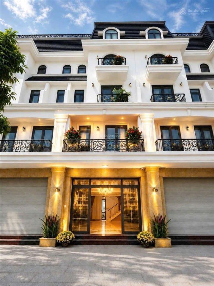 Cho thuê shophouse cạnh trung tâm hành chính thành phố, dân cư đông đúc, về kinh doanh được luôn