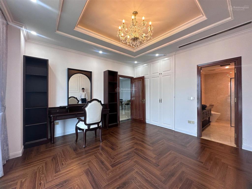 2 ngủ hàng hiếm tại hanoi signature. chính chủ gửi bán, đã có sổ đỏ. miễn phí dịch vụ 5 năm