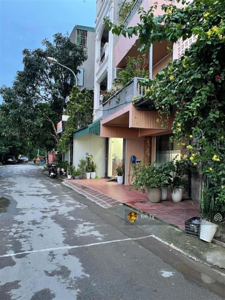 Chính chủ nhờ bán đất vạn phúcphân lô2 ô tô tránhvỉa hè kinh doanhhàng xóm cán bộdt 60m26tỷ5