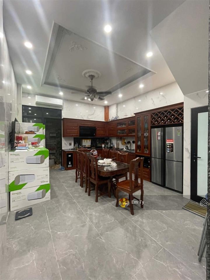Bán nhà vạn phúcchính chủphân lôôtô đỗ cửathang máy nhập khẩuhàng xóm cán bộdt85m2giá10 tỷ75