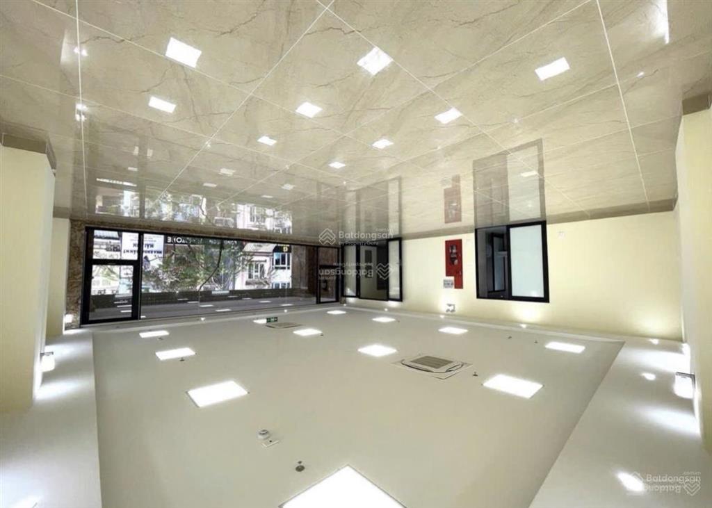 Hiếm mặt phố trường chinh đống đa  320m2  mt 22m  8 tầng, 3 thang máy  giá hơn 200 tỷ