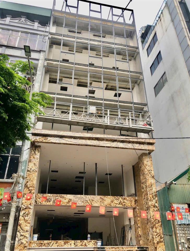 Mặt phố tôn đức thắng 175m2 mặt tiền 5.5m sổ vuông vắn xây building 10 tầng quá đẹp