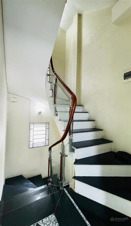 Bán nhà mặt phố nguyễn văn tuyết, đống đa, 2 mặt tiền trước sau, dt 35m2* 6 tầng* giá 18 tỷ