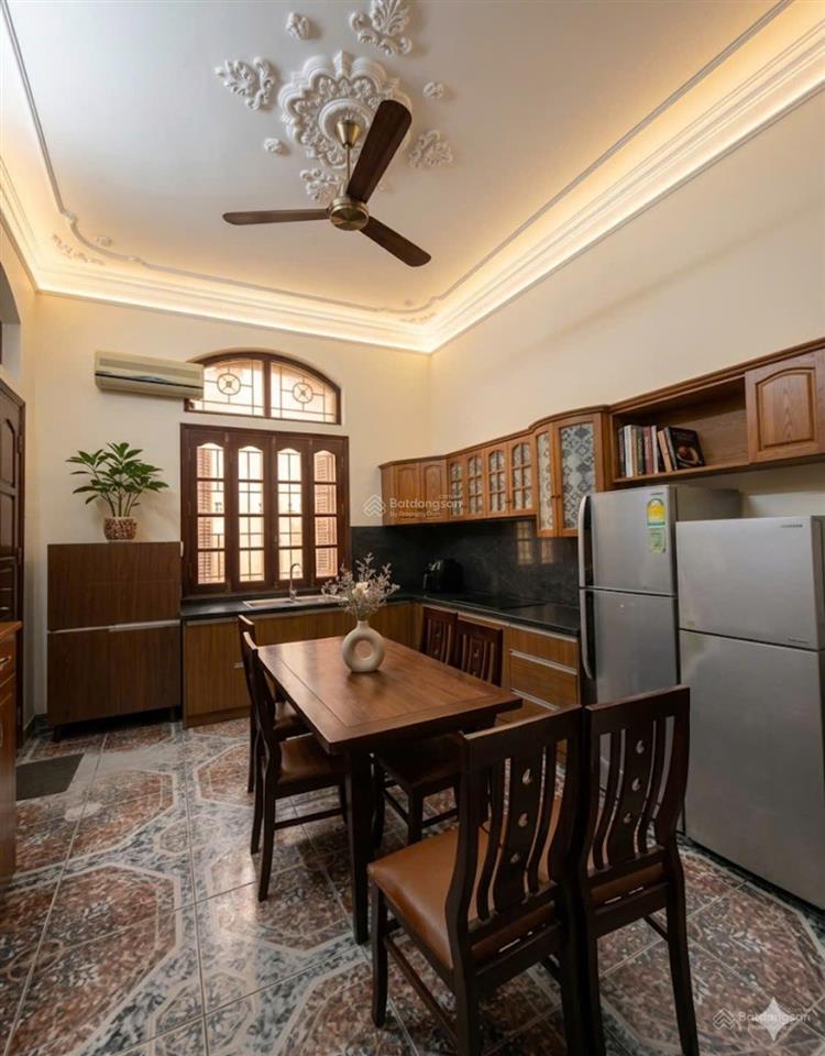 Hiếm có! phân lô hào nam  đống đa, 69m2 x4t, mt 9m, gía 32.5 tỷ, 3 mặt thoáng, nở hậu