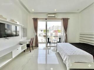 Cho thuê căn hộ ban công lớn đường phan văn trị gần hướng ra cầu bông q1, ngã tư hàng xanh