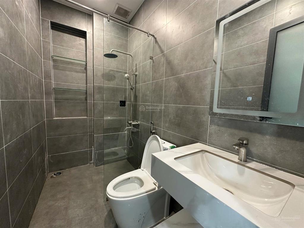 Cho thuê căn hộ 1pn full nội thất, đường đinh bộ lĩnh bình thạnh, vị trí gần ngã tư hàng xanh