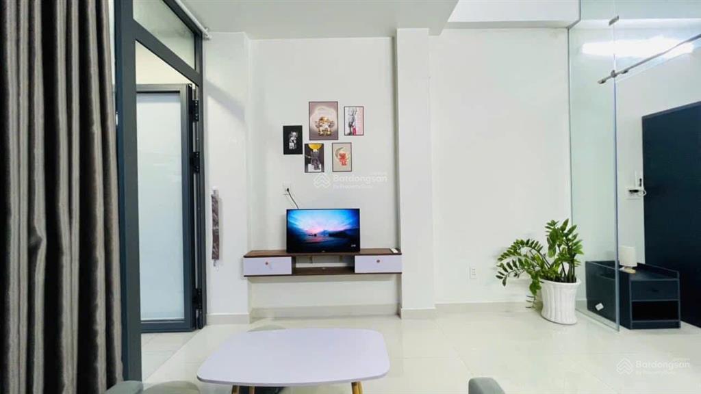 Cho thuê căn hộ full nội thất đường nhiêu tứ phú nhuận, ngay khu phan xích long