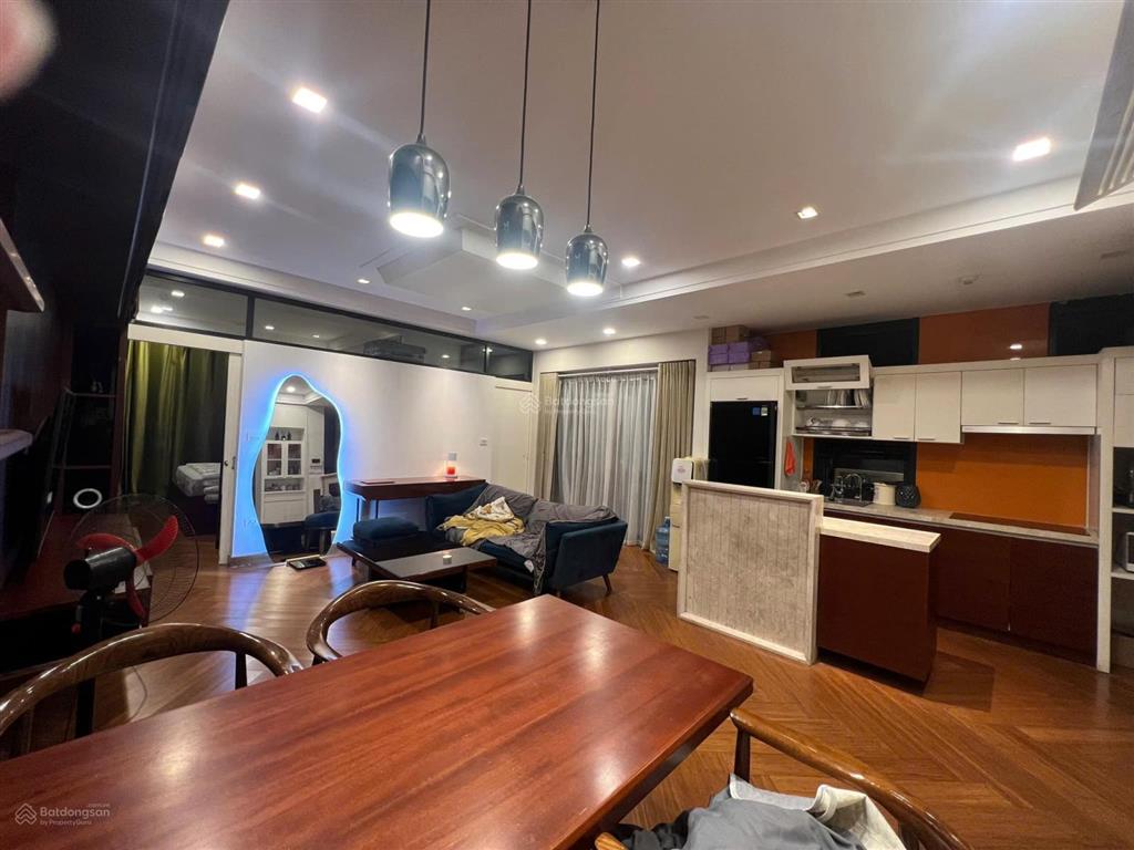 Bán nhà thái hà, dt 52m2 x 7 tầng thang máy, mặt tiền quyền lực 12m, dòng tiền 1.2 tỷ/năm
