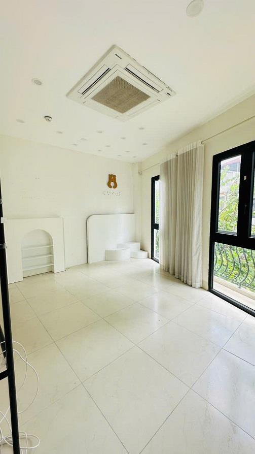 CHO THUÊ: SÀN VĂN PHÒNG GIÁ TỐT - QUẬN LONG BIÊN
