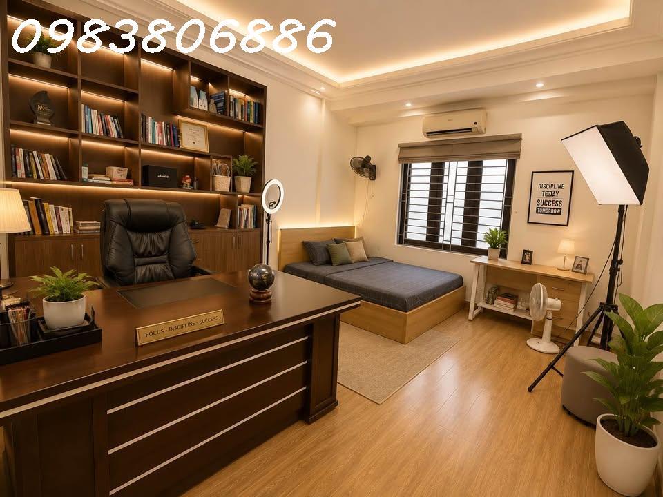 Hạ Sốc 3 tỷ Còn hơn 10 tỷ-Bán Gấp Nhà Thạch Bàn 48m2-Mt 4.2m-DÂN XÂY-Ô TÔ TRÁNH-KINH