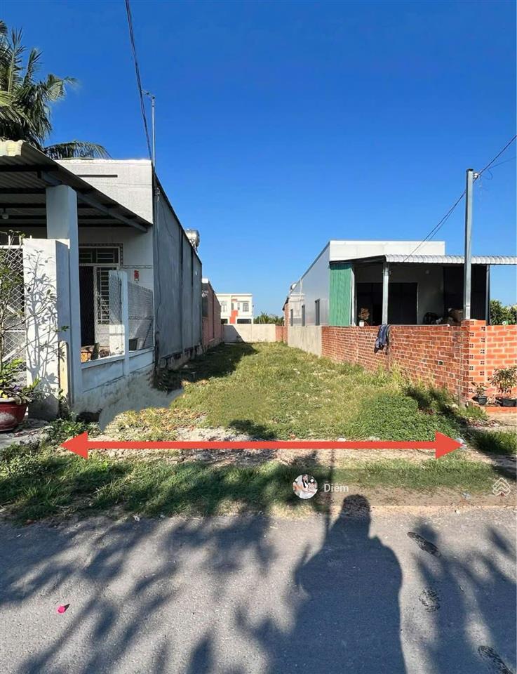 Cắt lỗ bán đất đ. nguyễn văn on  thị trấn củ chi. dt 100m2 full thổ cư giá 1,3 tỷ, sổ hồng riêng