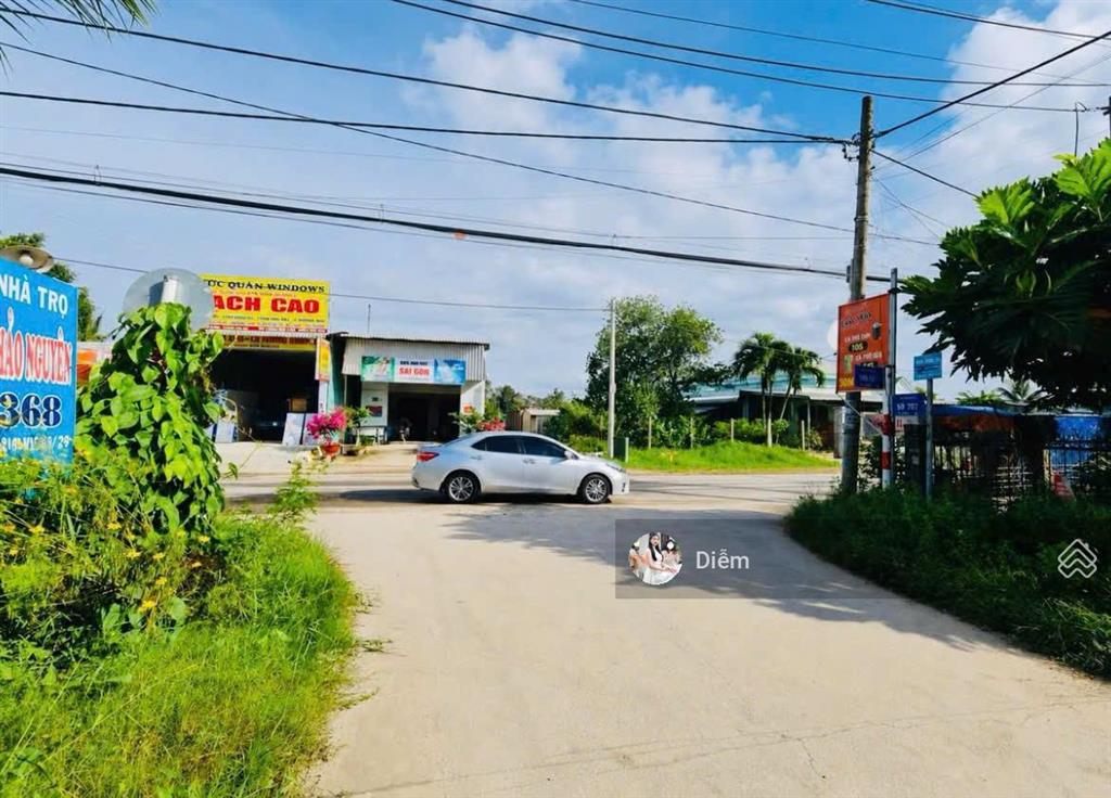 Đất sát bên vin hóc môn giá chỉ 1,3 tỷ, dt 140m2 ngang 6, đ. lê minh nhựt  tân thông hội, sổ riêng