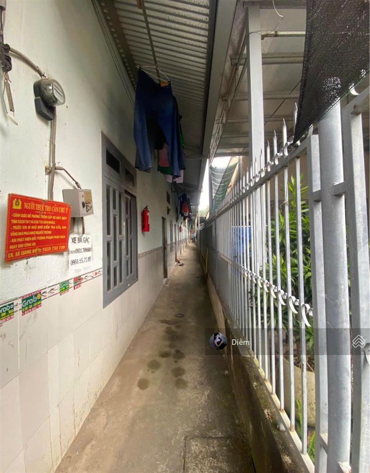 Bán 180m2 đất có sẵn 5 phòng trọ giá 1,3 tỷ đ. hồ văn tắng gần kcn tân phú trung, sổ hồng riêng