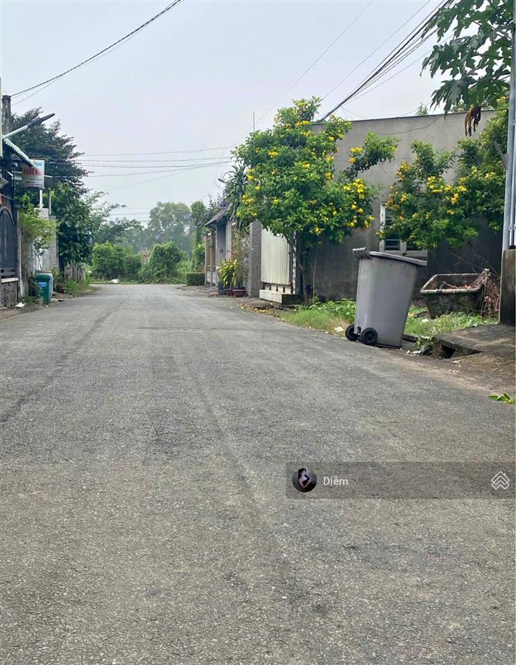 Bán 180m2 đất có sẵn 5 phòng trọ giá 1,3 tỷ đ. hồ văn tắng gần kcn tân phú trung, sổ hồng riêng