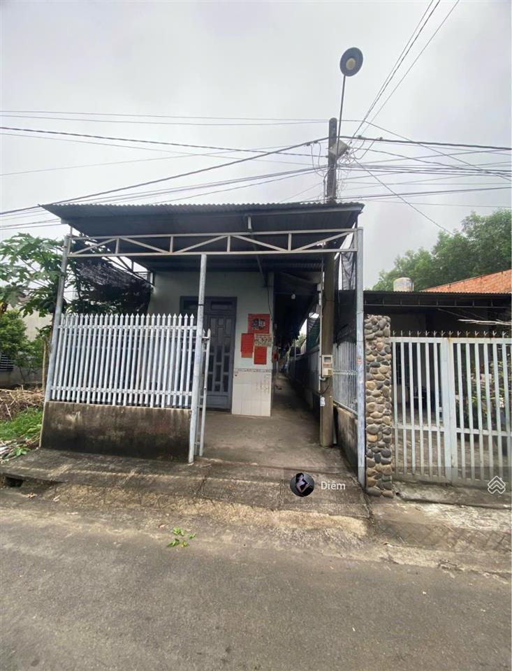 Bán 180m2 đất có sẵn 5 phòng trọ giá 1,3 tỷ đ. hồ văn tắng gần kcn tân phú trung, sổ hồng riêng