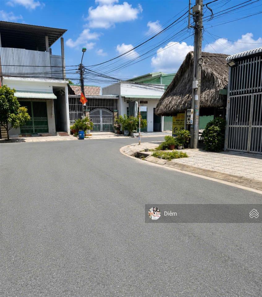 Bán đất 131m2 giá 1 tỷ đ. nguyễn thị lắng gần bệnh viện đa khoa xuyên á & kcn tân phú trung, shr