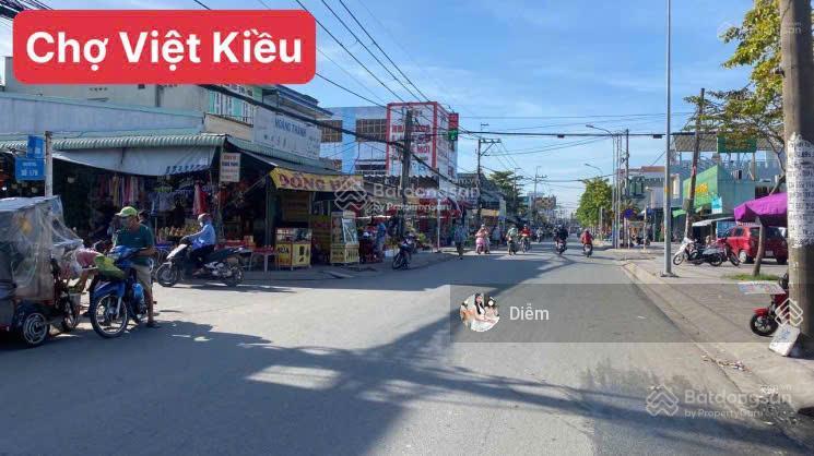 Tôi cần bán gấp lô đất 143m2 giá 990tr mặt tiền suối lội xã tân thông hội củ chi. có sổ hồng riêng
