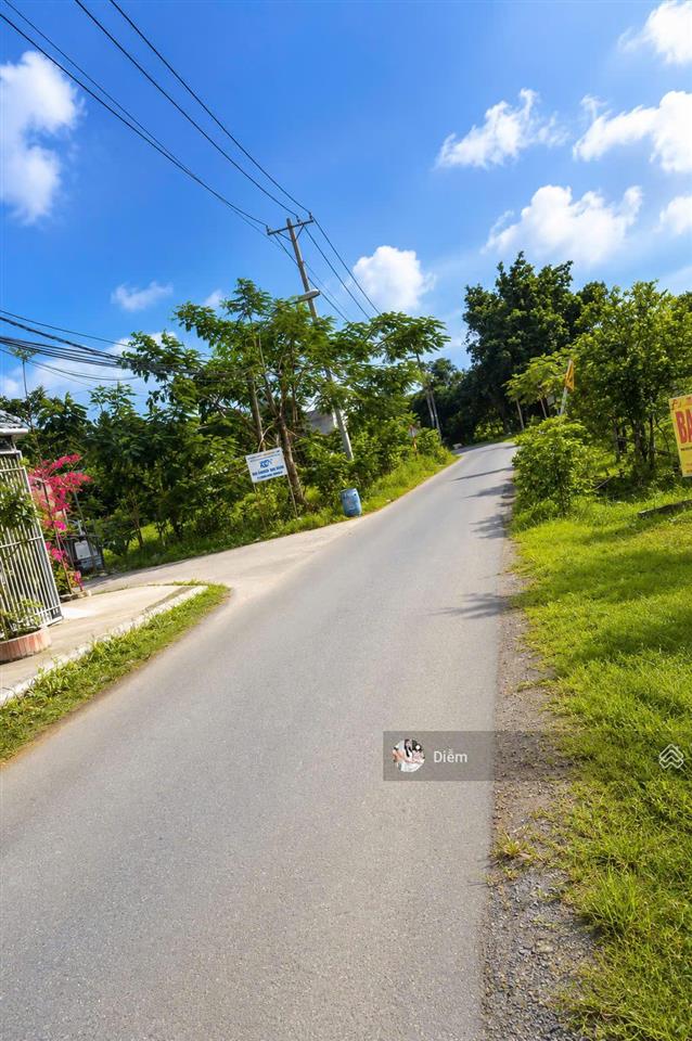 Chủ cần bán lô đất 1,2 tỷ đ.trần tử bình gần chợ việt kiều cách khoảng 100m. dt 125m2 sổ hồng riêng