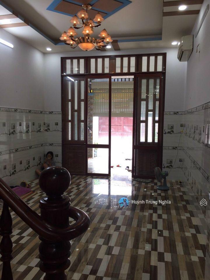 Chủ kẹt tiền bán gấp căn nhà 1 trệt 1 lầu ( giá 1 tỷ 350 ) ở đường nguyễn văn ni thị trấn củ chi