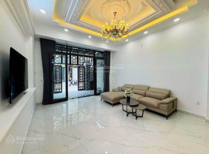 Siêu phẩm nhà có chiều ngang khủng 9,5m. đường nhựa lớn. khu dân trí cao.