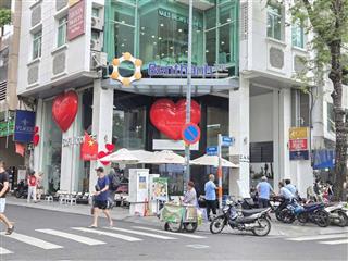 Vị trí kim cương q1  cho thuê góc 2mt nguyễn trung trực & lưu văn lang  trệt + sân 150m²