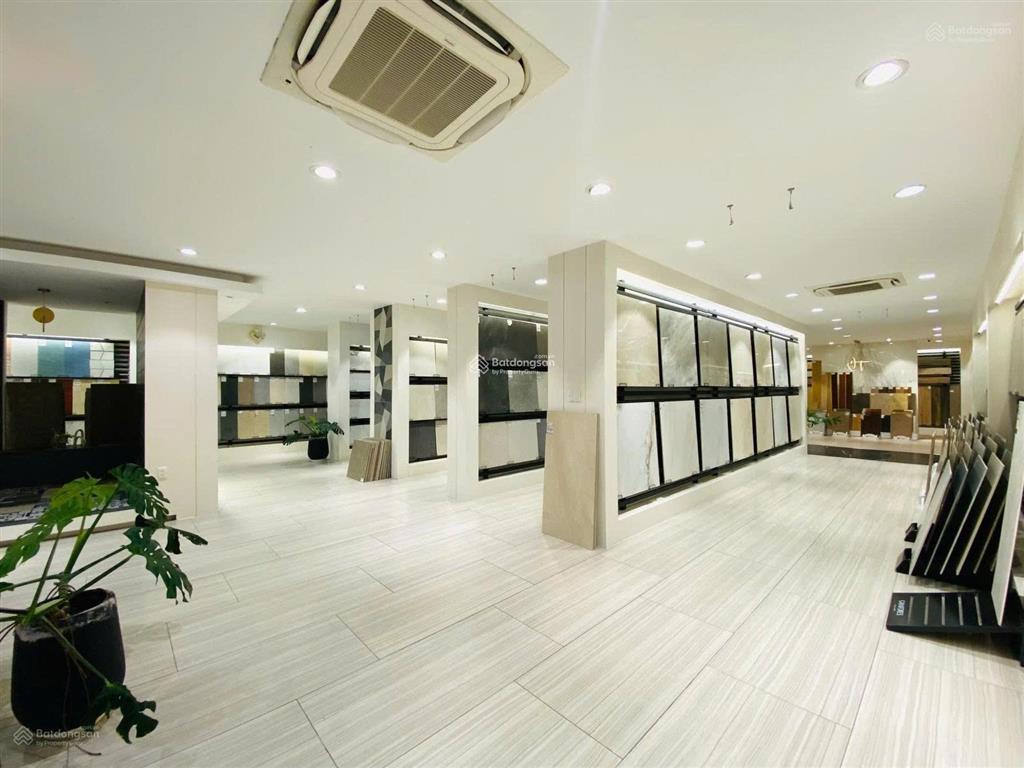 Cho thuê mặt tiền 12m tô hiến thành, p. 13, q. 10 ngay siêu thị go! kinh doanh đa ngành