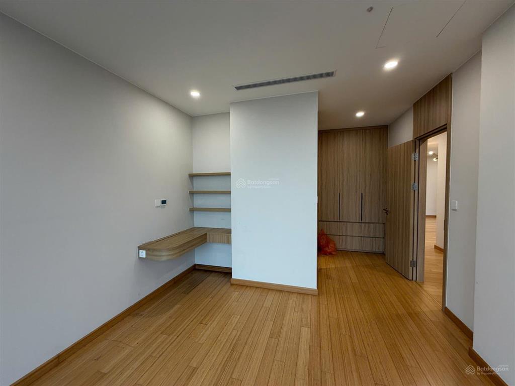 Rất hiếm, căn góc, 3pn the zei,  115m2, 2 ban công rộng, thiết kế thoáng, giá loanh quanh 12t