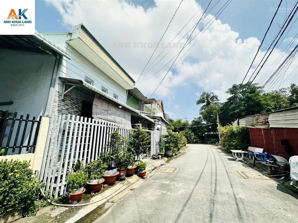 Bán gấp đất ngộp đường 7m có lề đường lý tế xuyên ngay uỷ ban phường linh đông ngang 5m vuông vức