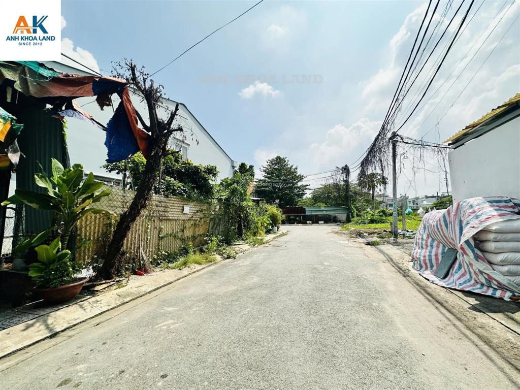 Bán gấp đất ngộp đường 7m có lề đường lý tế xuyên ngay uỷ ban phường linh đông ngang 5m vuông vức