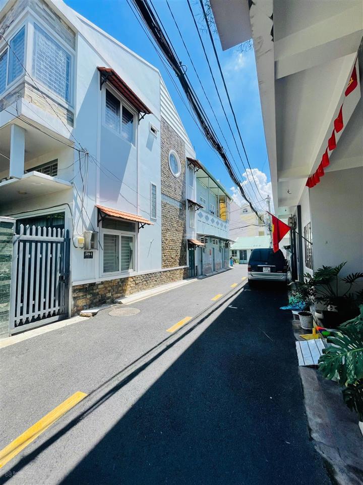 Bán gấp đất ngay vincom thủ đức khu dân cư dân trí ngang 6m hiếm xây dựng tự do giá f0 đầu tư tốt