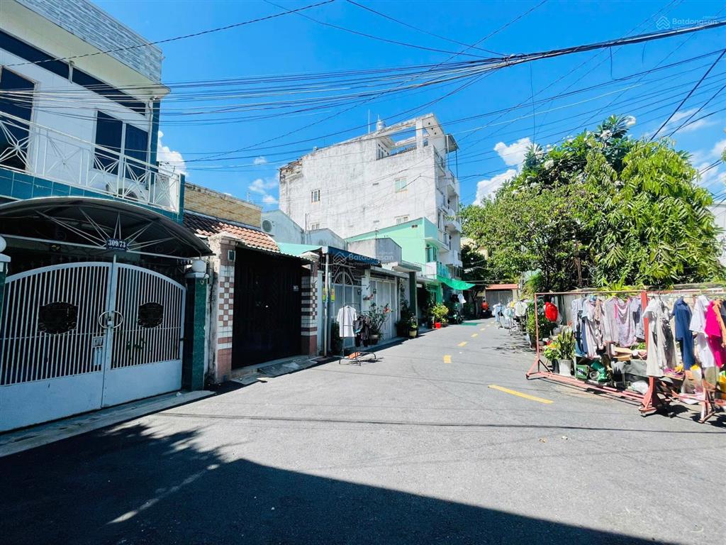 Bán gấp đất ngay vincom thủ đức khu dân cư dân trí ngang 6m hiếm xây dựng tự do giá f0 đầu tư tốt
