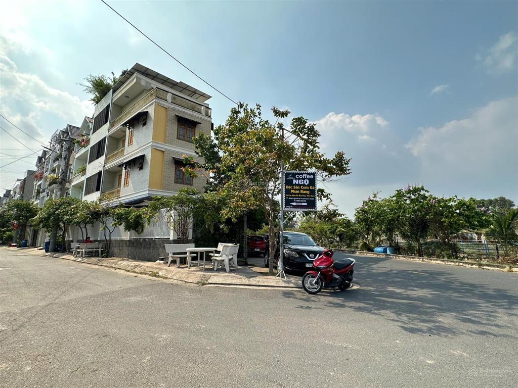 Bán lô đất đẹp ngang 5m kdc ngay bệnh viện đa khoa thủ đức thích hợp xây chdv, khách sạn, văn phòng