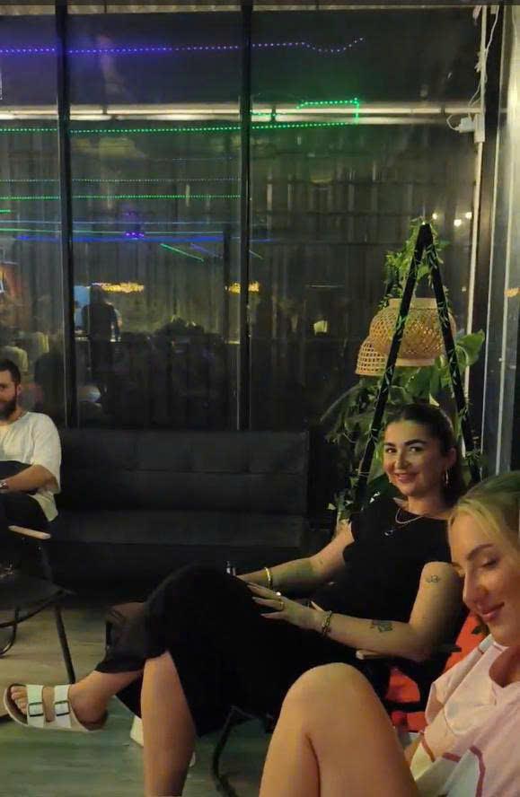 SANG NHƯỢNG QUÁN PUB ĐẸP – CHỈ 100 TRIỆU, VÀO KINH DOANH NGAY
