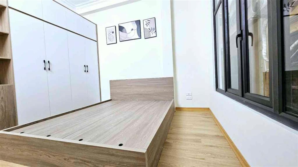 BÁN NHÀ MẶT ĐẤT 6 Tầng TRUNG TÂM HÀ NỘI  FULL NỘI THẤT  Ô TÔ ĐỖ GẦN CỬA