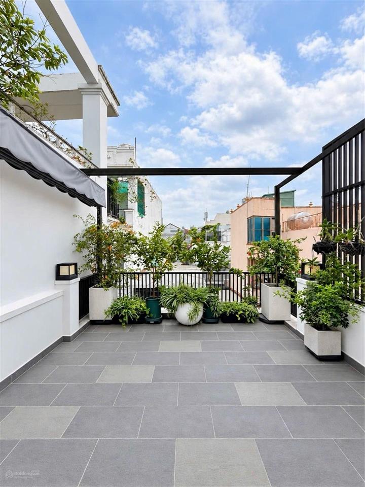 Siêu phẩm nhà đẹp thiết kế hiện đại  hxh thông sát mt huỳnh văn bánh  ô tô 7 chỗ ngủ trong nhà
