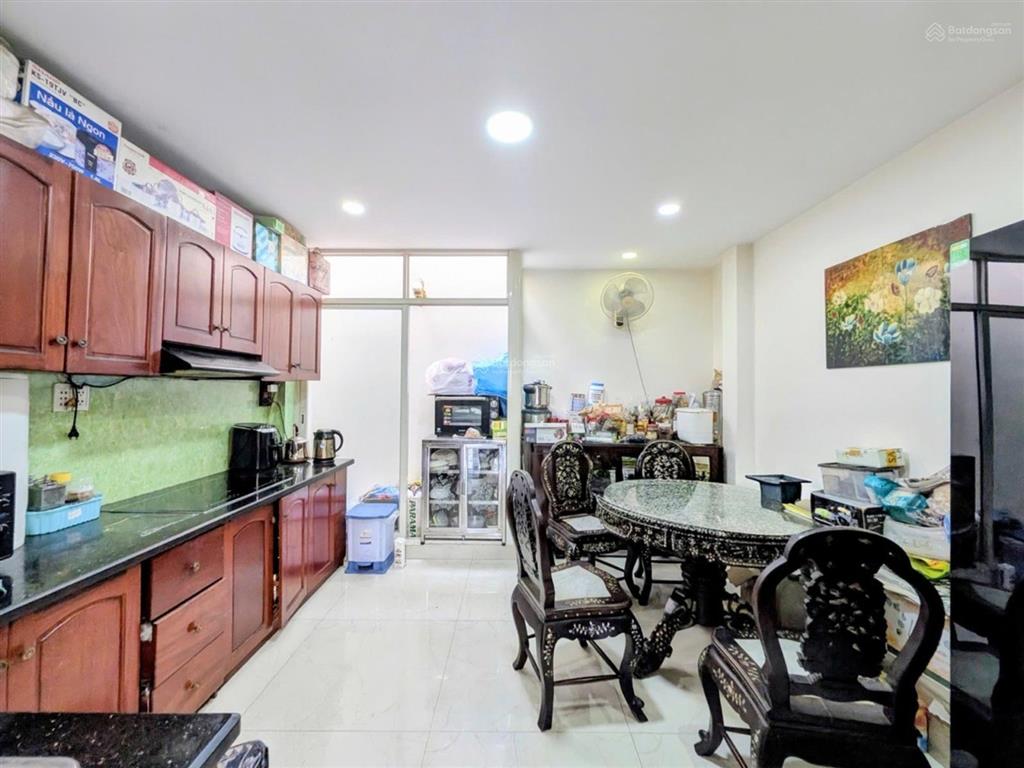 Mặt tiền kinh doanh đa ngành ngay bờ kè trường sa giáp quận 3, tân bình  gần 60m2  4 tầng 4pn