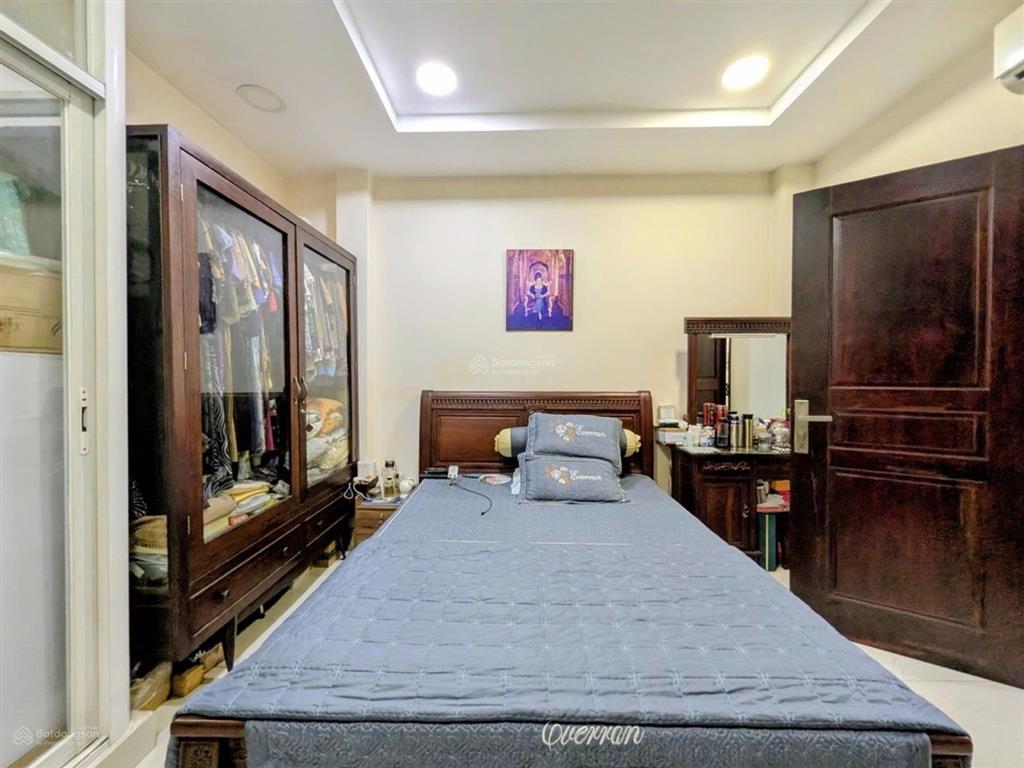 Mặt tiền kinh doanh đa ngành ngay bờ kè trường sa giáp quận 3, tân bình  gần 60m2  4 tầng 4pn