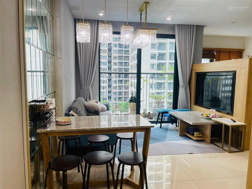 Chủ nhà cần tiền bán gấp căn 2ng góc +2vs giá 3 tỷ 950 tại vinhomes ocean park 1