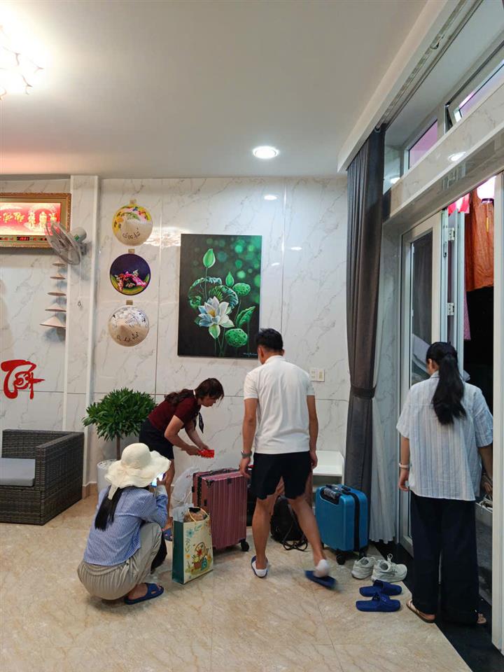 BÁN NHÀ 2 TẦNG + SÂN THƯỢNG – TRUNG TÂM TP. HUẾ