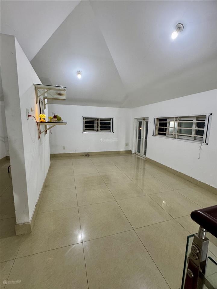Cho thuê biệt thự 450m2, 5pn, 3wc, tại số 10, đường 14a, kdc t30, giá tốt chỉ với 23 triệu vnd