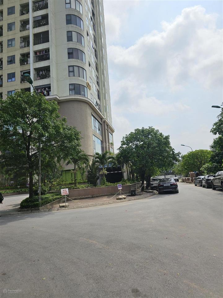 Chung cư hiếm giá rẻ khu vip hai phòng ngủ, hoàng mai, mới bàn giao, sổ đỏ chính chủ. giá 4.886 tỷ