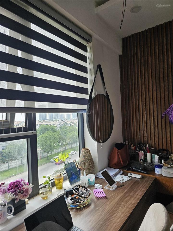 Chung cư hiếm giá rẻ khu vip hai phòng ngủ, hoàng mai, mới bàn giao, sổ đỏ chính chủ. giá 4.886 tỷ