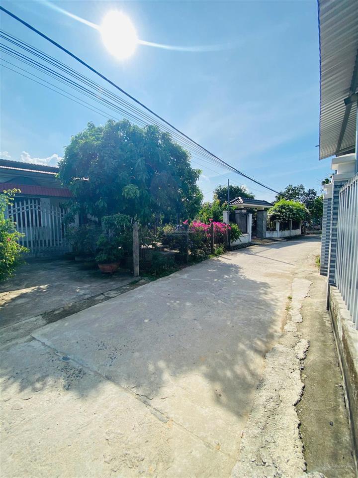 Bán đất thổ cư ven nha trang  xã suối dầu tỉnh khánh hòa sổ sẵn, hướng đông nam chỉ 1tỷ125