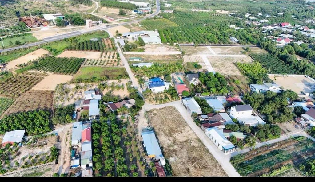 Bán đất thổ cư ven nha trang  xã suối dầu tỉnh khánh hòa sổ sẵn, hướng đông nam chỉ 1tỷ125
