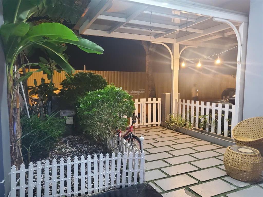 Bán nhà ở melosa khang điền 85m2 nội thất cơ bản, view đẹp