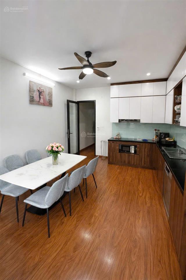 Bán nhà đường minh khai50m26 tầngô tô đỗnhà đẹp ở ngaytặng nội thất298t/m2